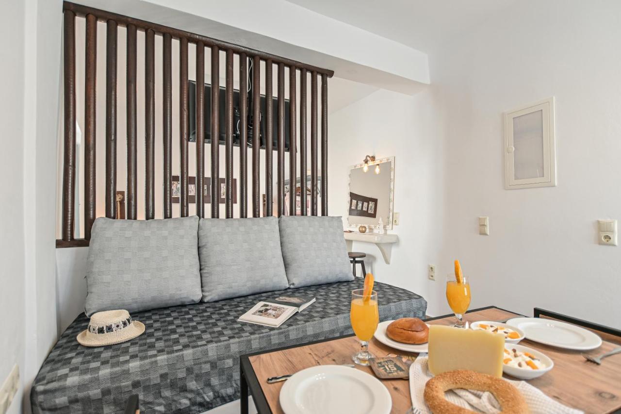 Venetian Suites II Naxos City Exteriör bild