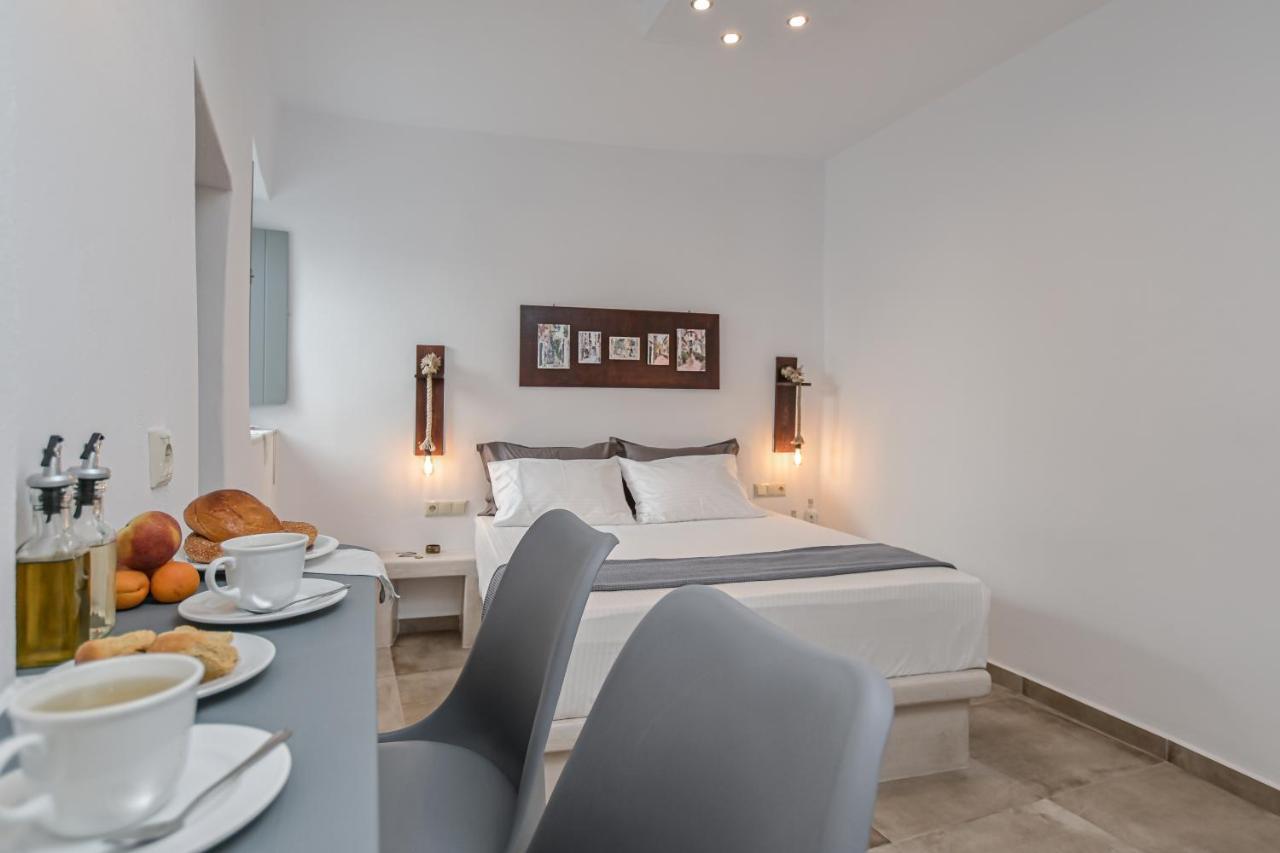 Venetian Suites II Naxos City Exteriör bild