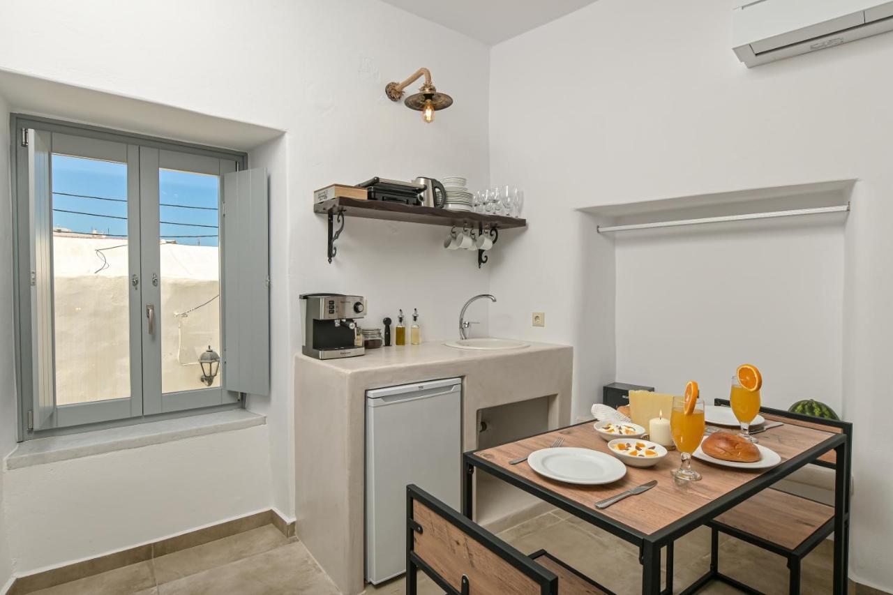 Venetian Suites II Naxos City Exteriör bild