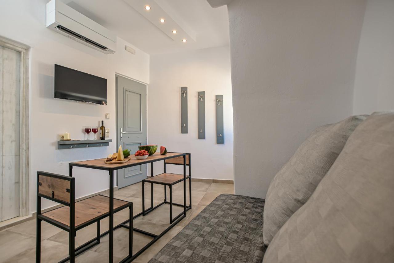 Venetian Suites II Naxos City Exteriör bild